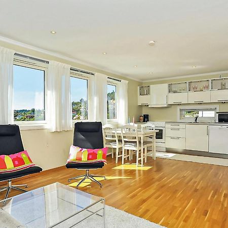 Cozy Apartment In Straumsgrend With Kitchen Bergen Exterior photo